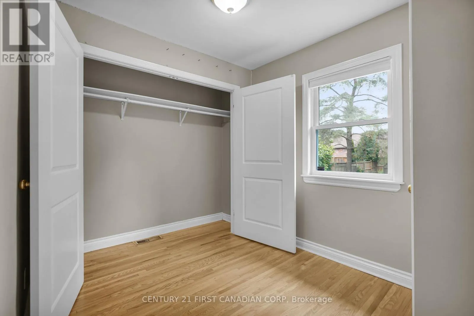 UPPER - 638 TENNENT AVENUE, #Upper