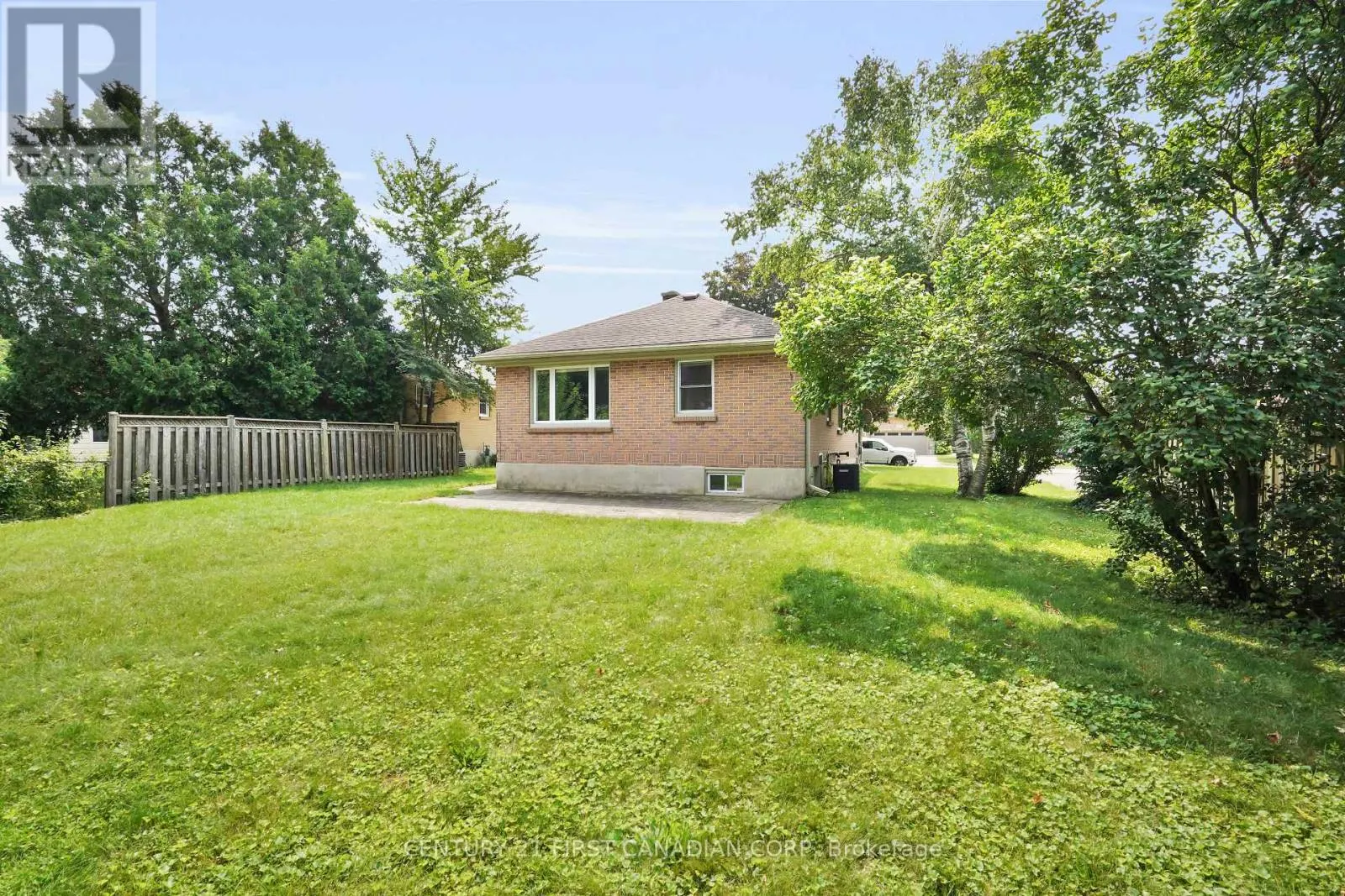 UPPER - 638 TENNENT AVENUE, #Upper