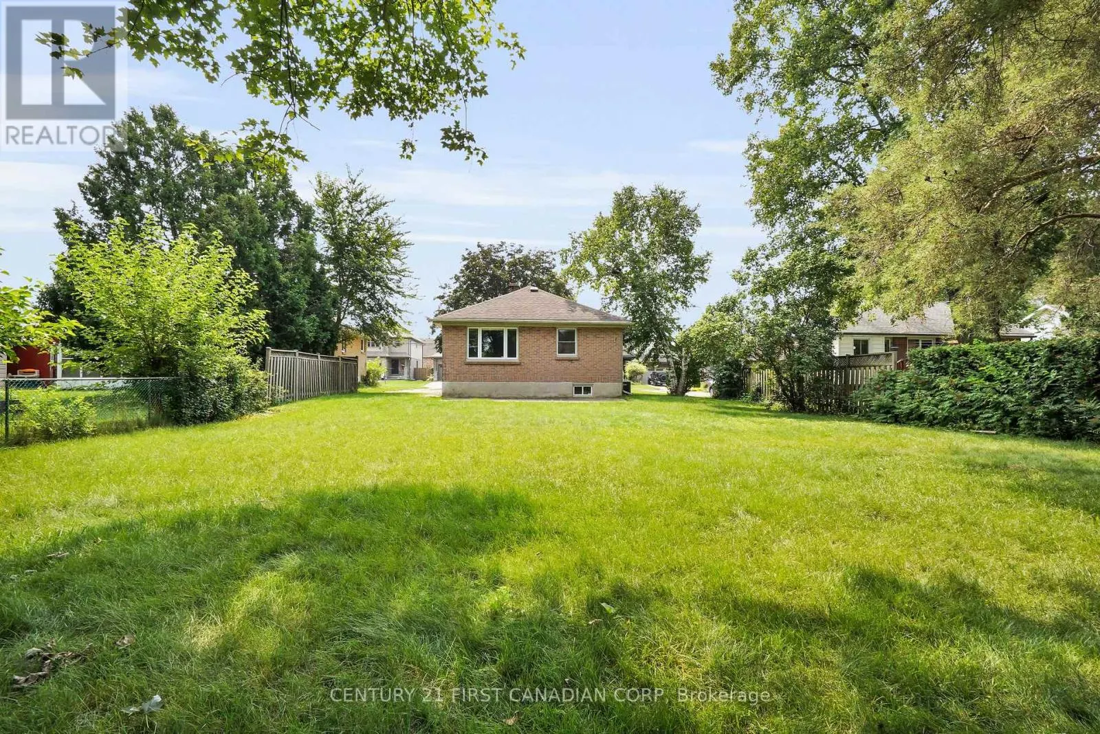 UPPER - 638 TENNENT AVENUE, #Upper