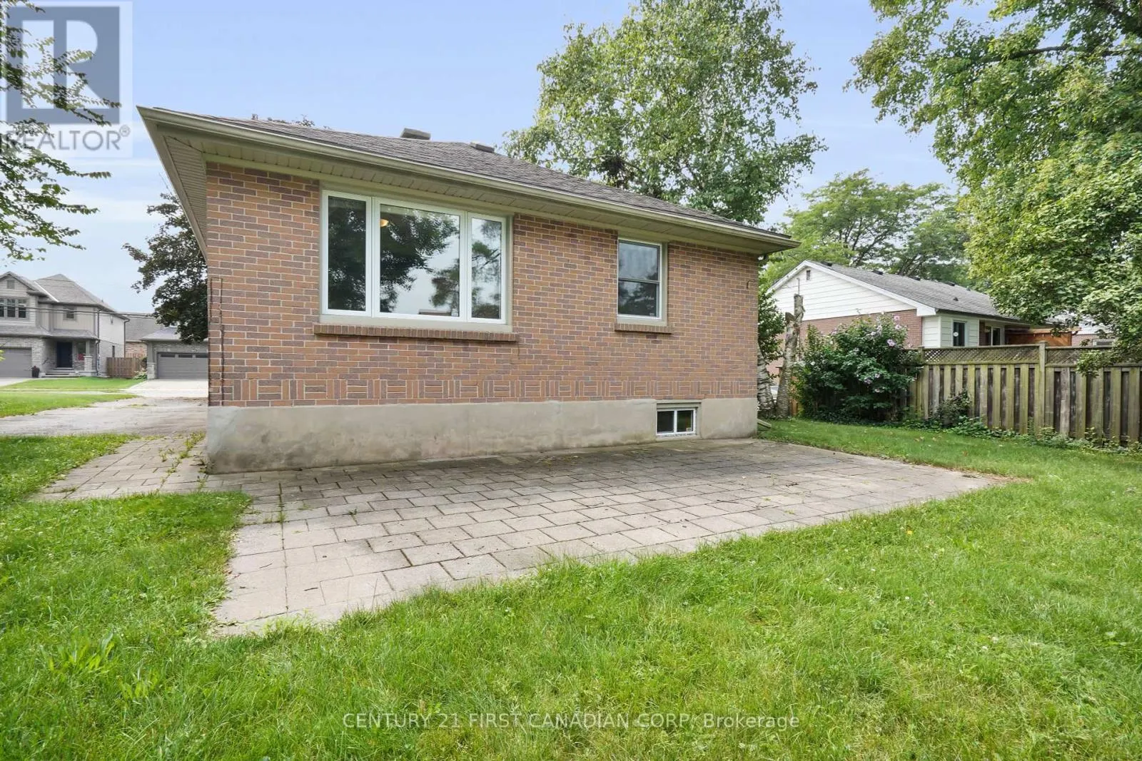 UPPER - 638 TENNENT AVENUE, #Upper