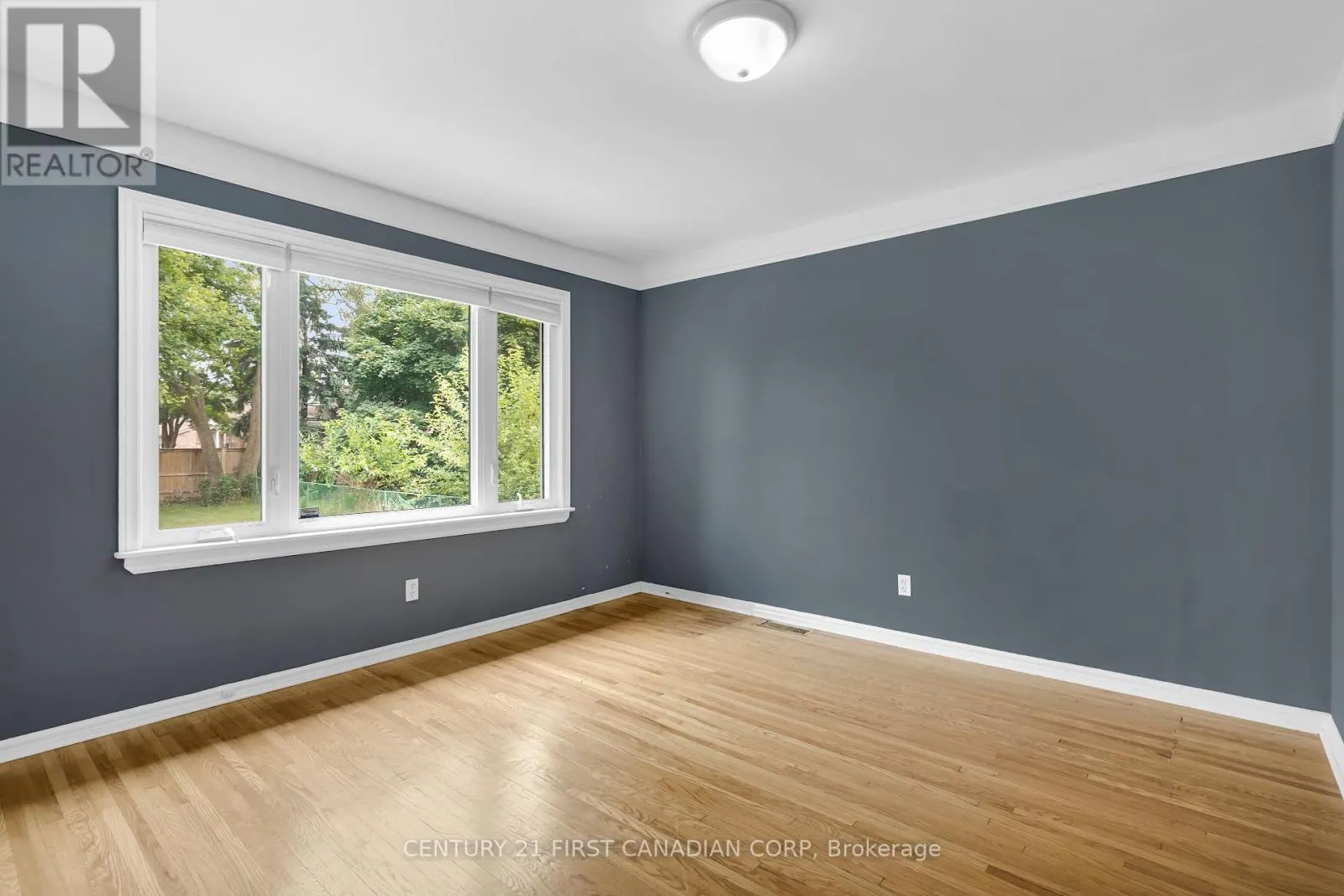 UPPER - 638 TENNENT AVENUE, #Upper