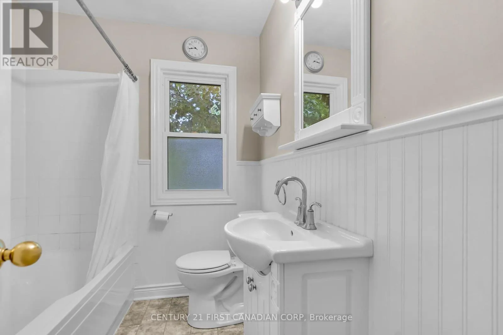 UPPER - 638 TENNENT AVENUE, #Upper