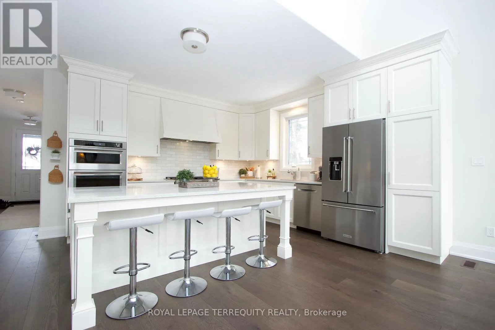 F - 435 ORCHARD AVENUE