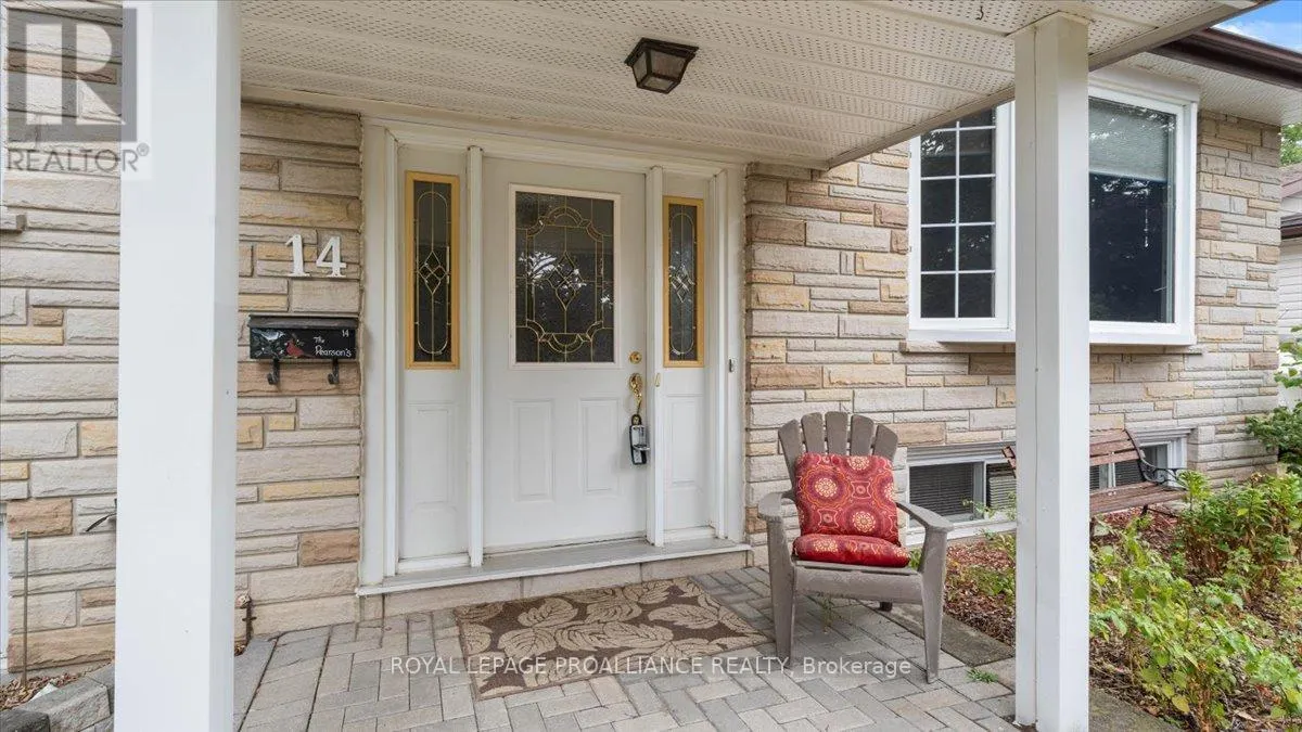 14 CONNOLLY AVENUE