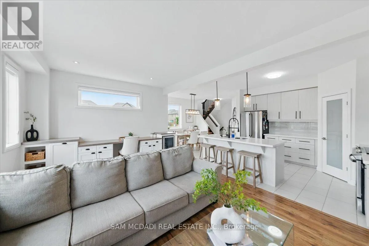 4 ROULEY LANE