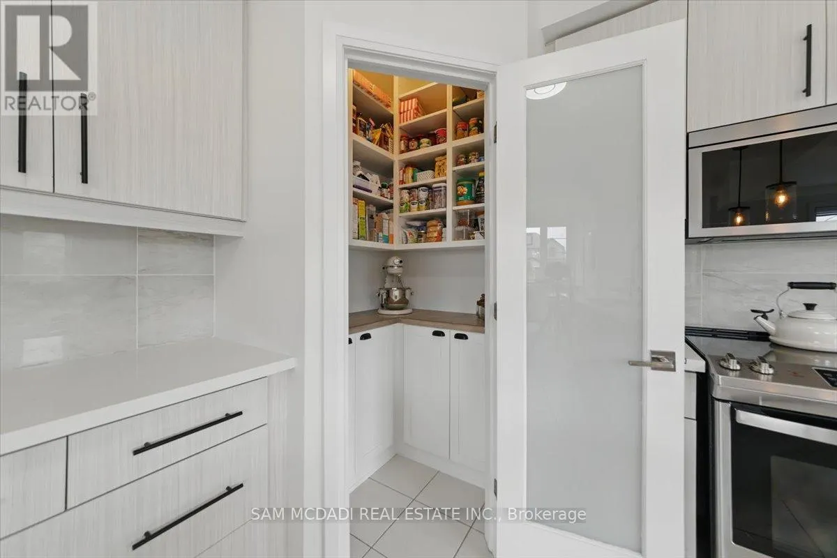 4 ROULEY LANE