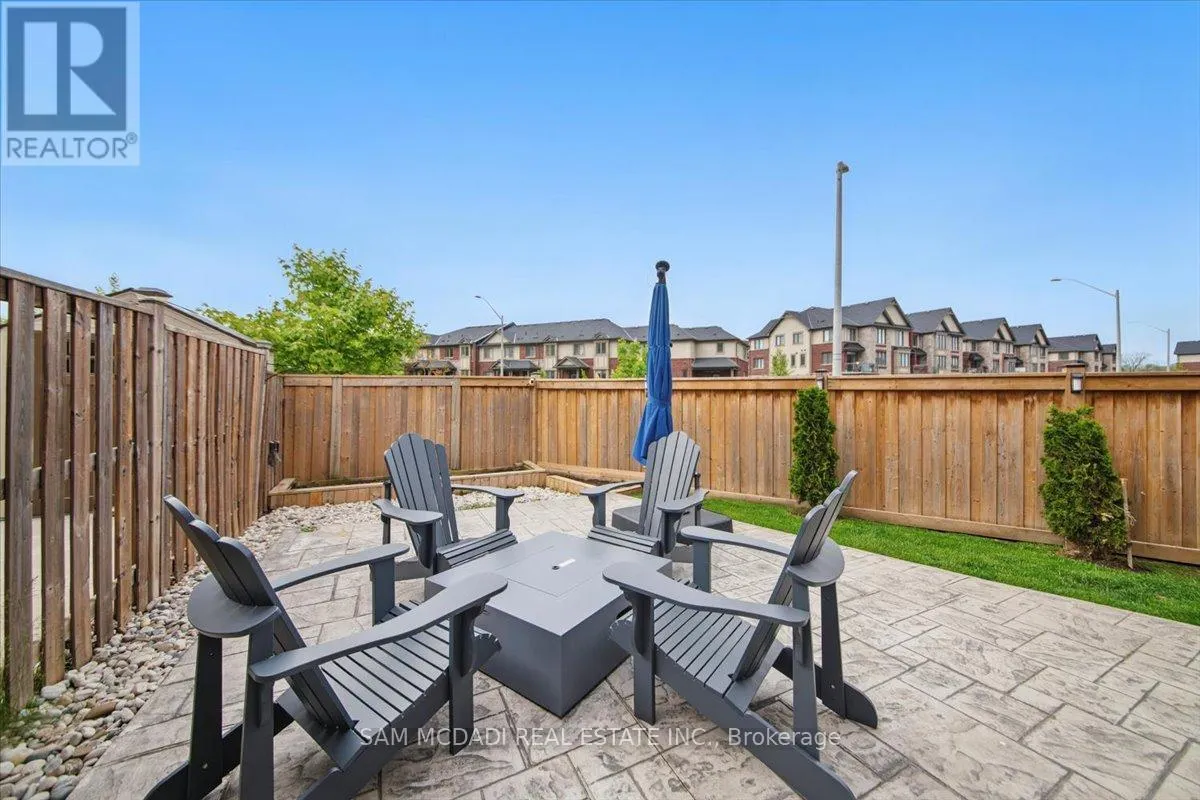 4 ROULEY LANE