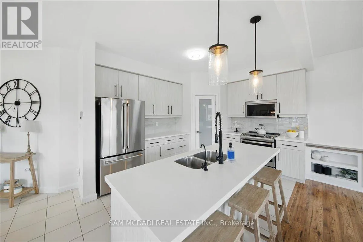 4 ROULEY LANE