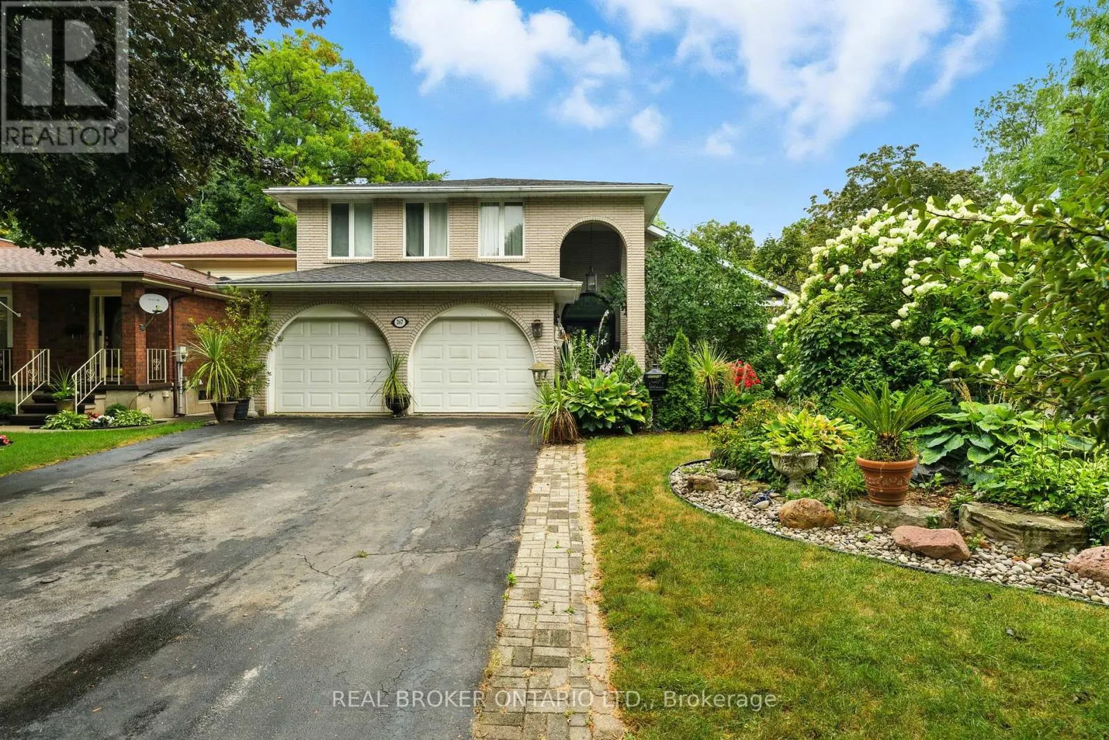 267 MEMORIAL DRIVE