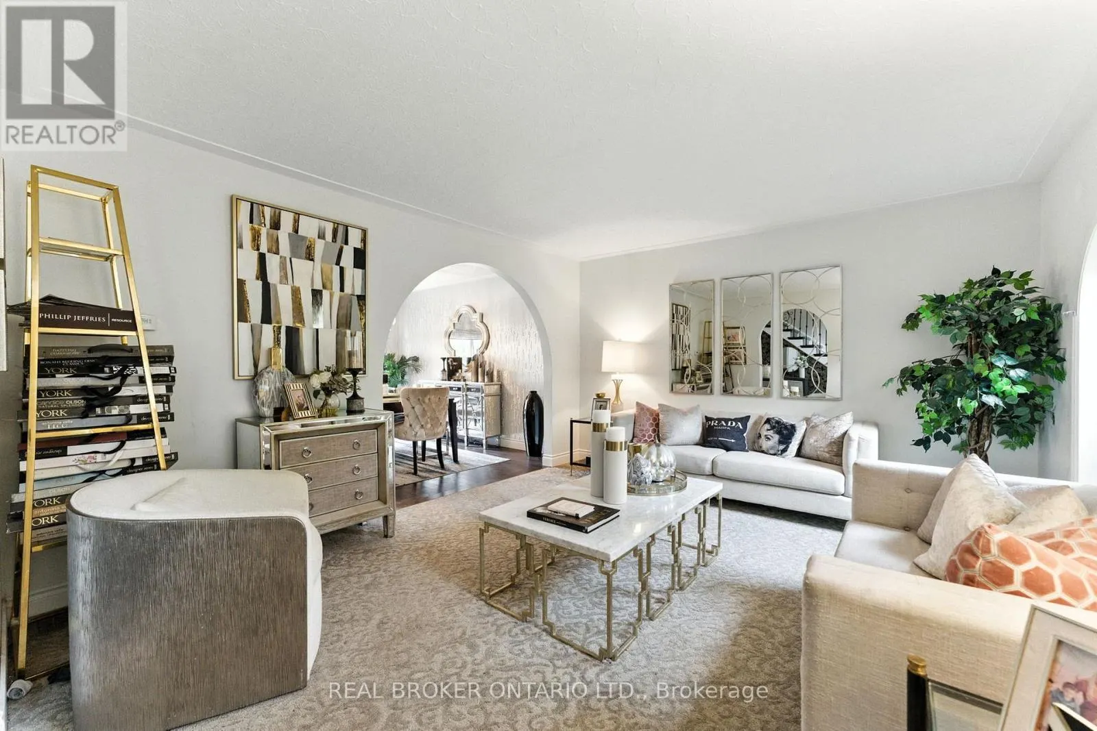 267 MEMORIAL DRIVE
