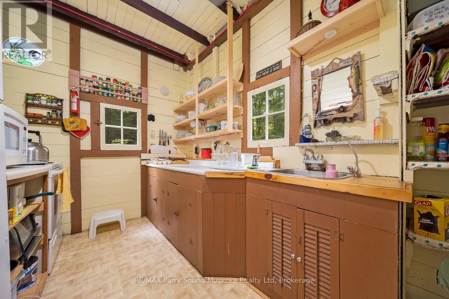 897 172 WA HORSESHOE LAKE