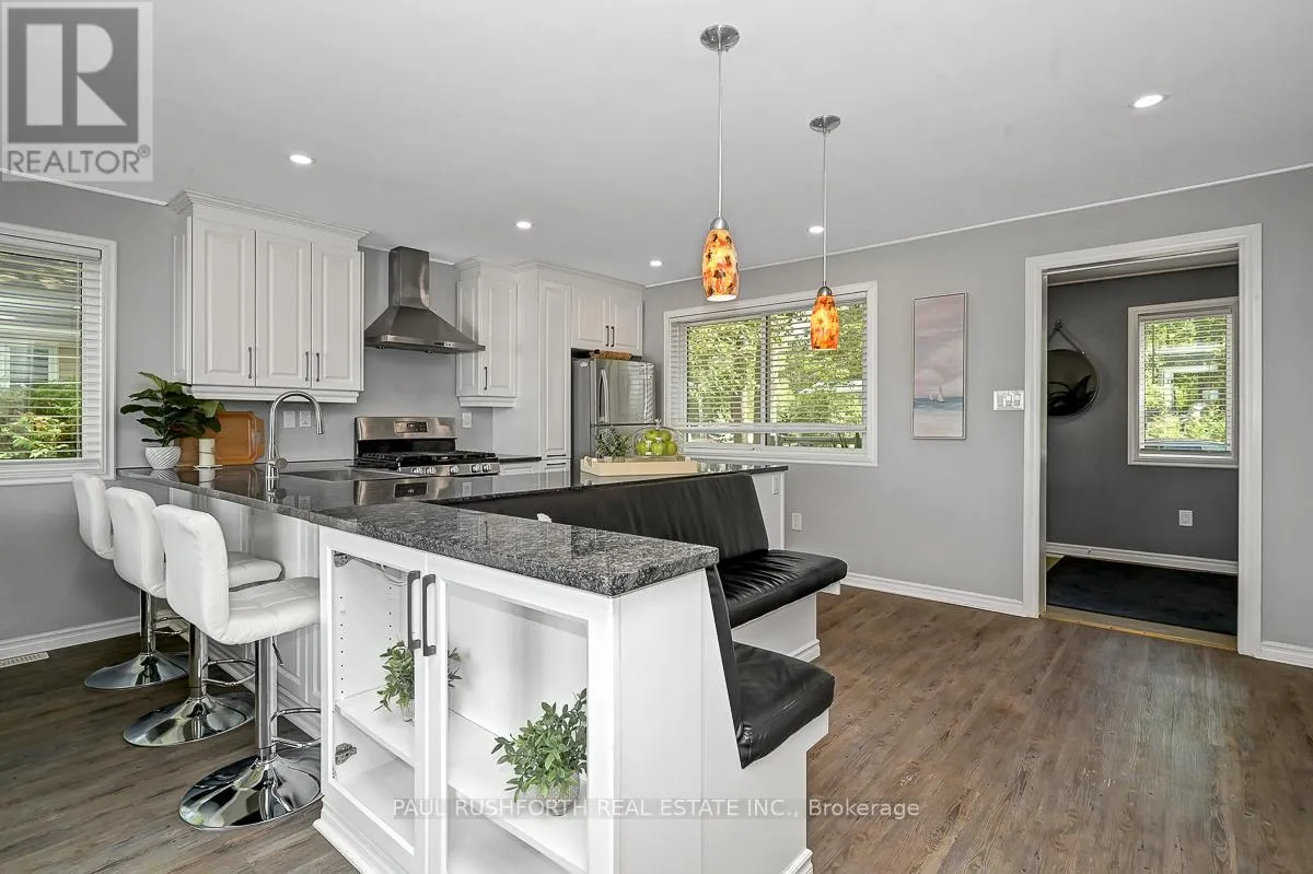 728 BAYVIEW DRIVE
