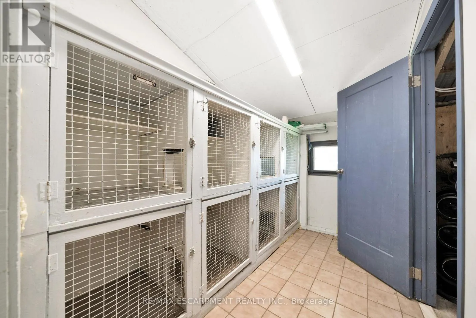226 CARLUKE ROAD E
