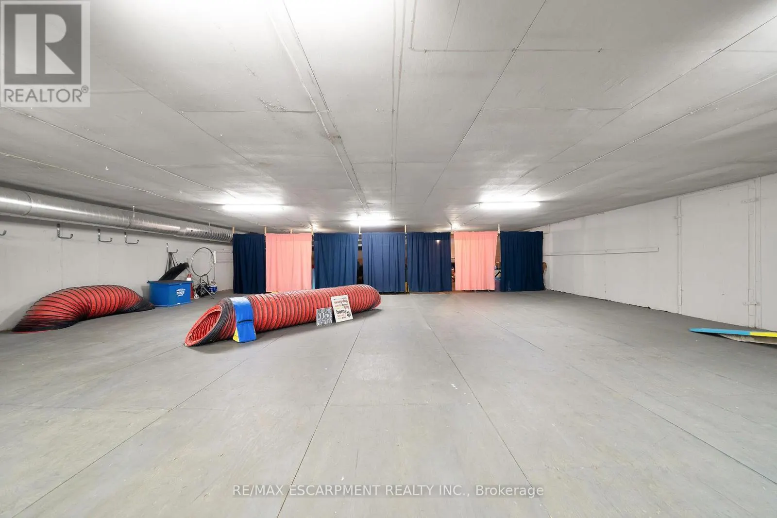 226 CARLUKE ROAD E
