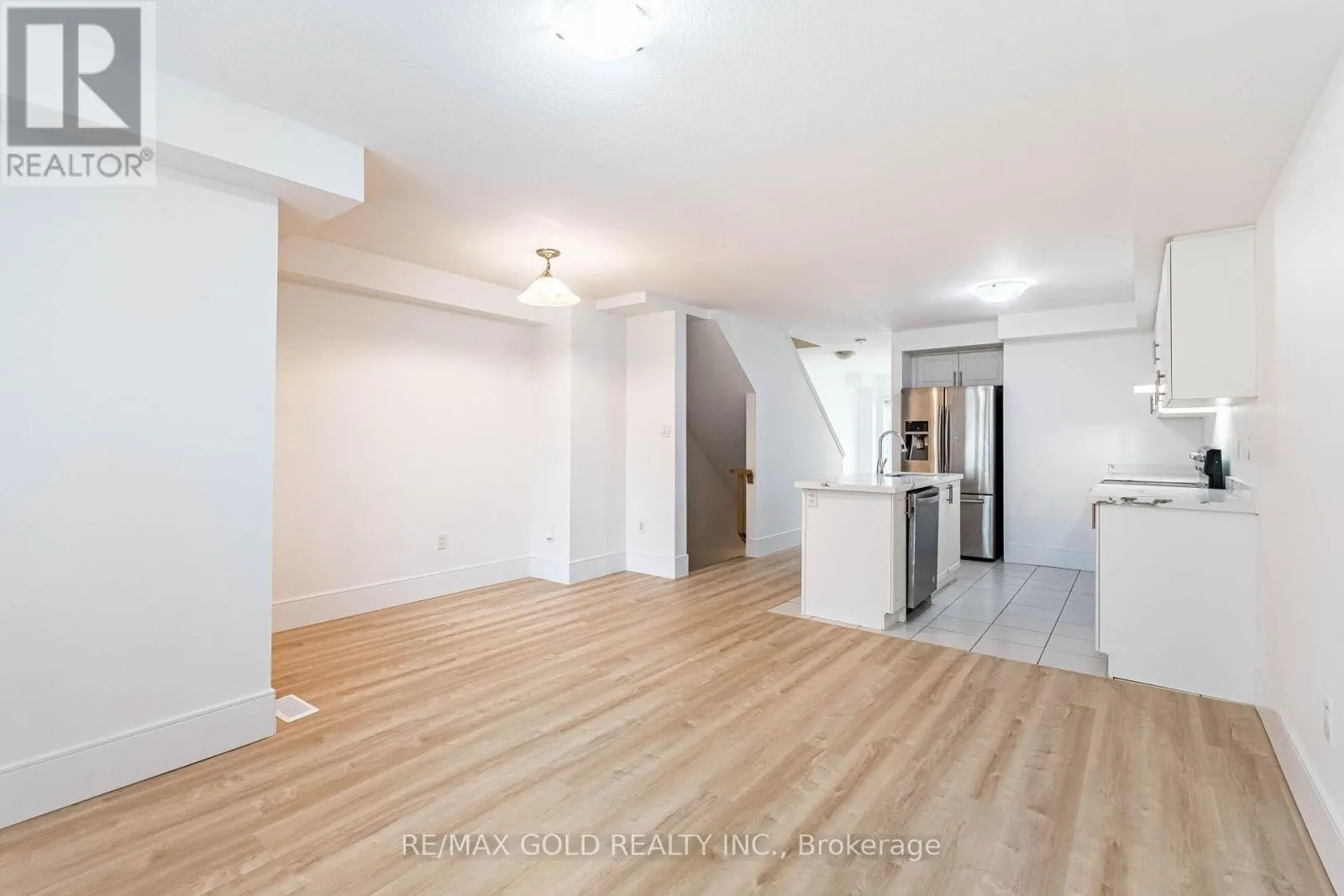436 LINDEN DRIVE