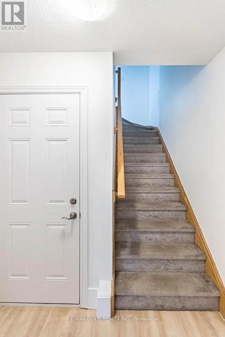 436 LINDEN DRIVE