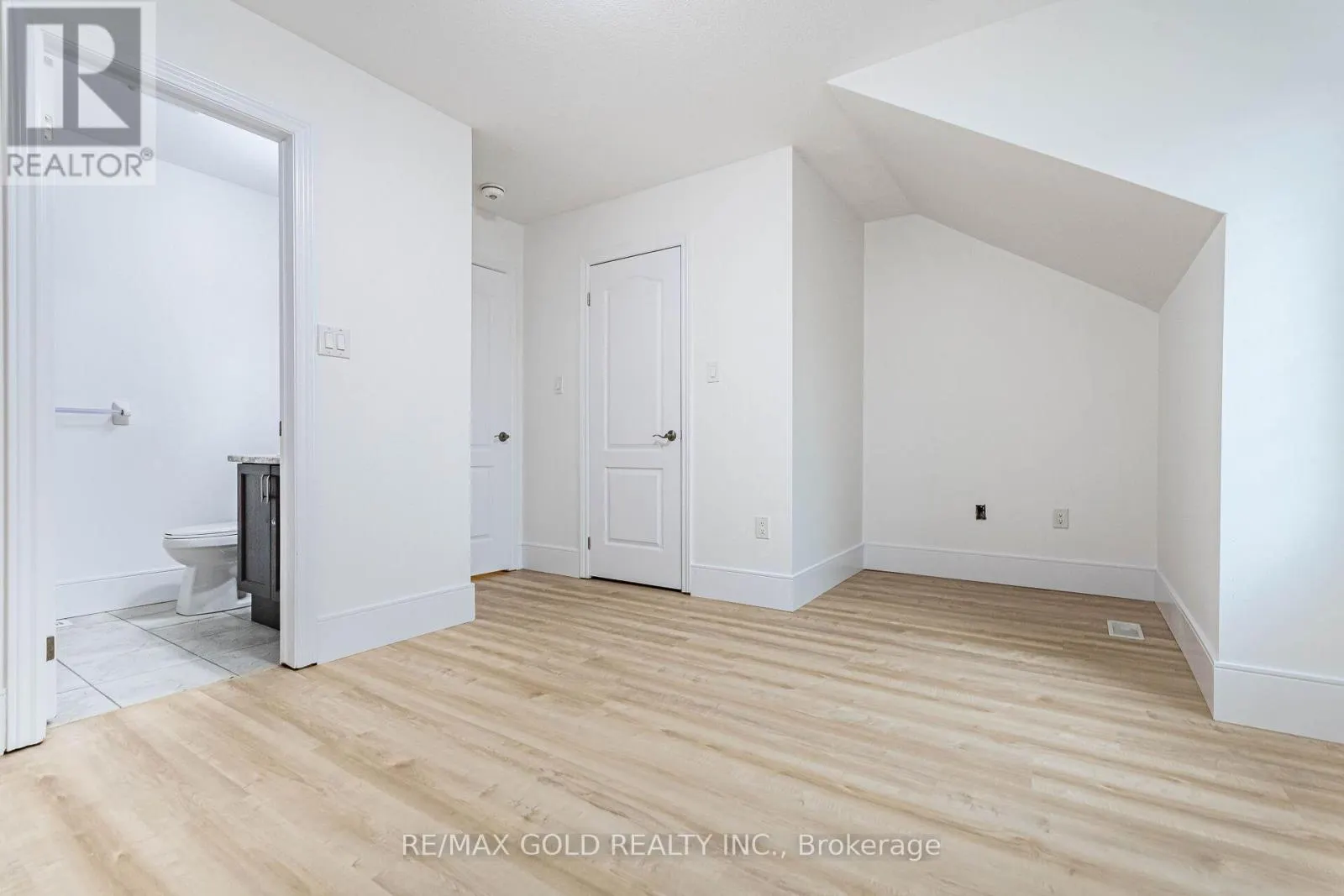 436 LINDEN DRIVE