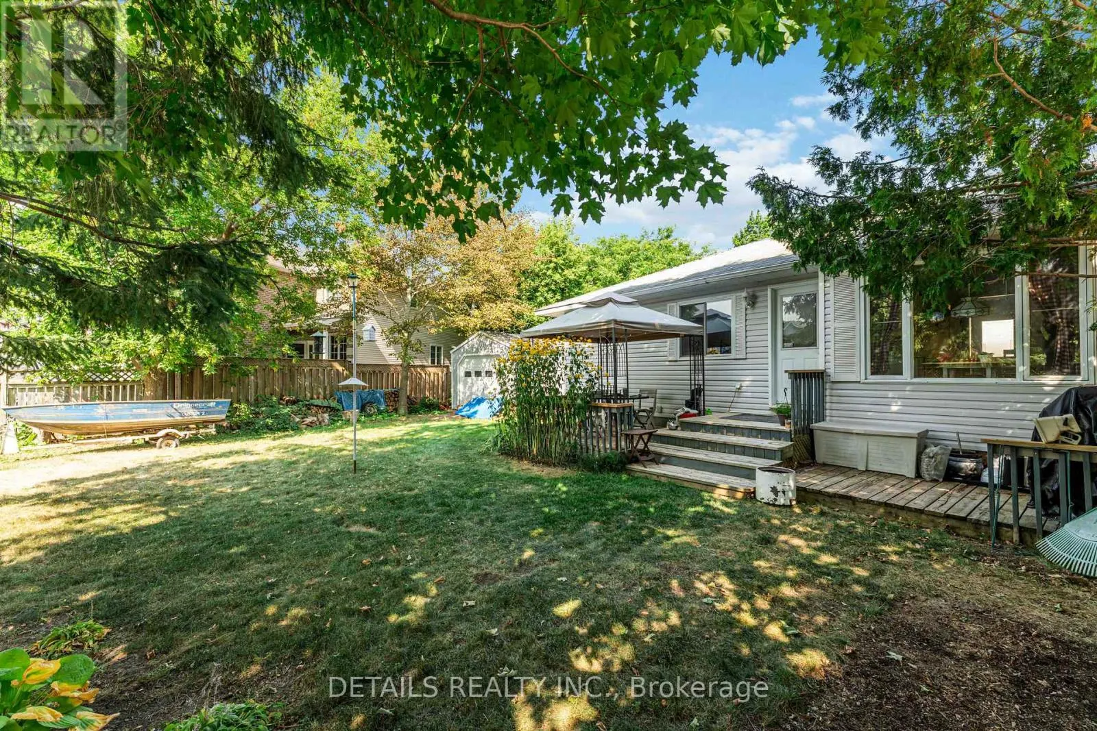 12 HENRY GOULBURN WAY