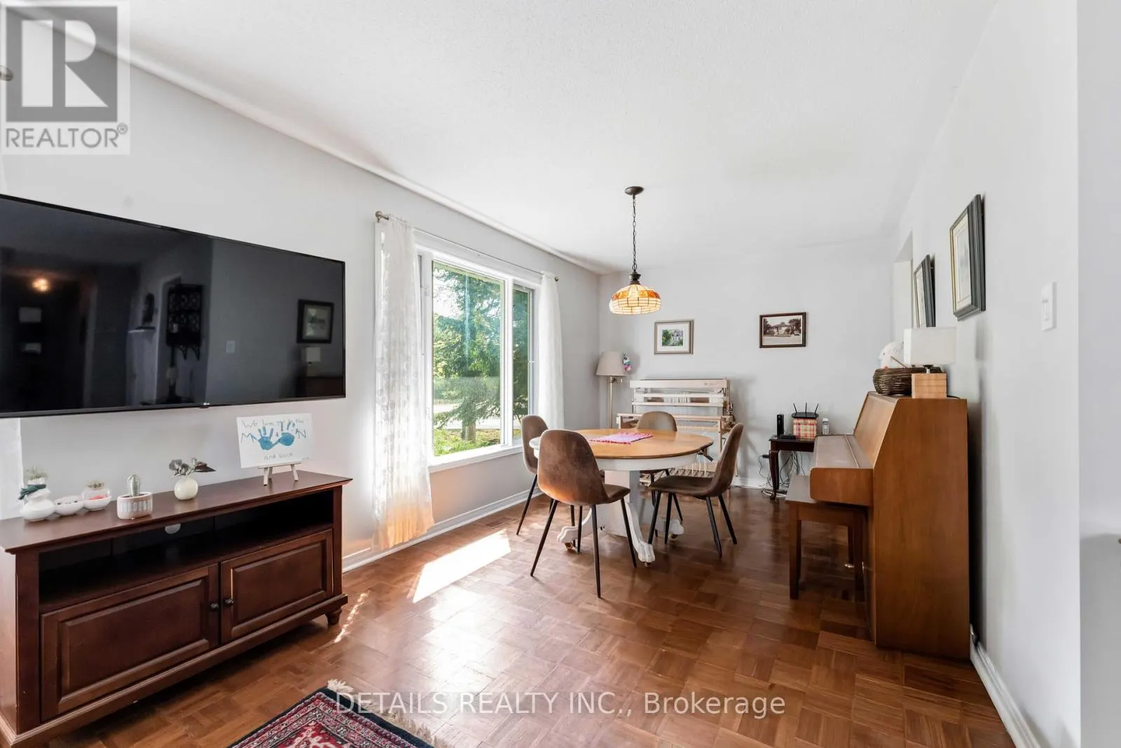 12 HENRY GOULBURN WAY