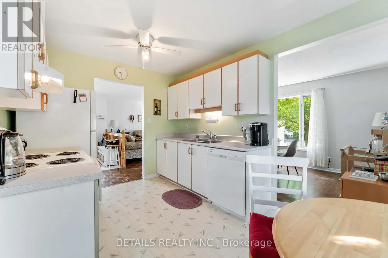12 HENRY GOULBURN WAY