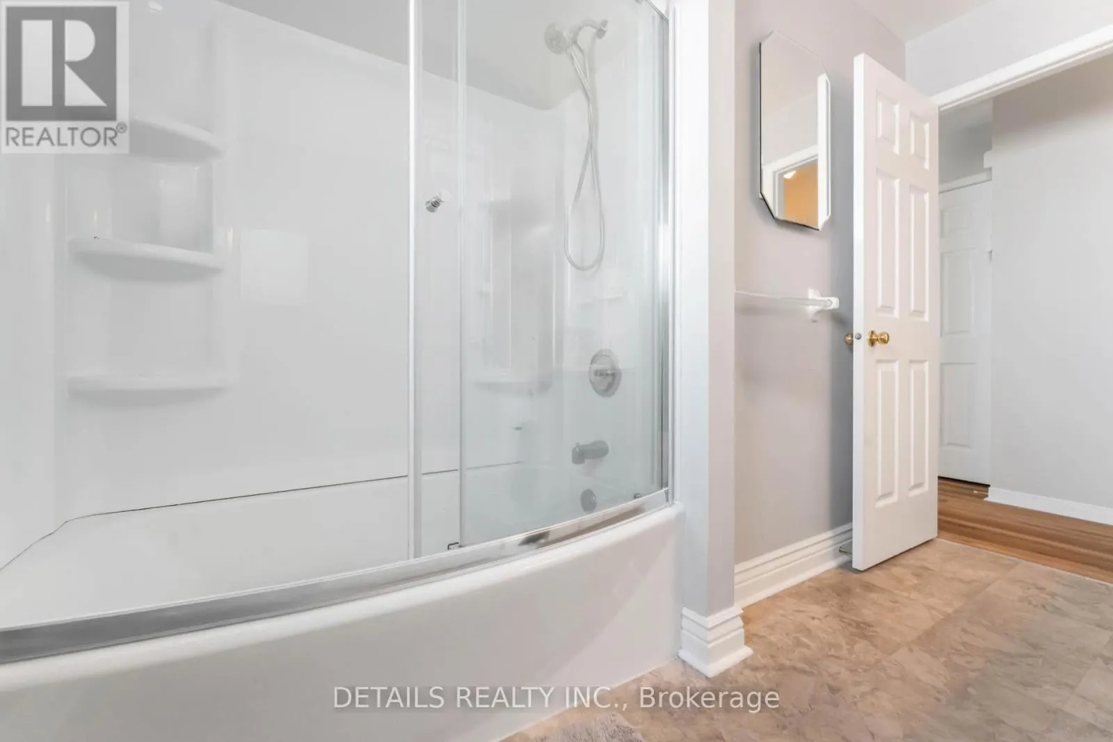 12 HENRY GOULBURN WAY