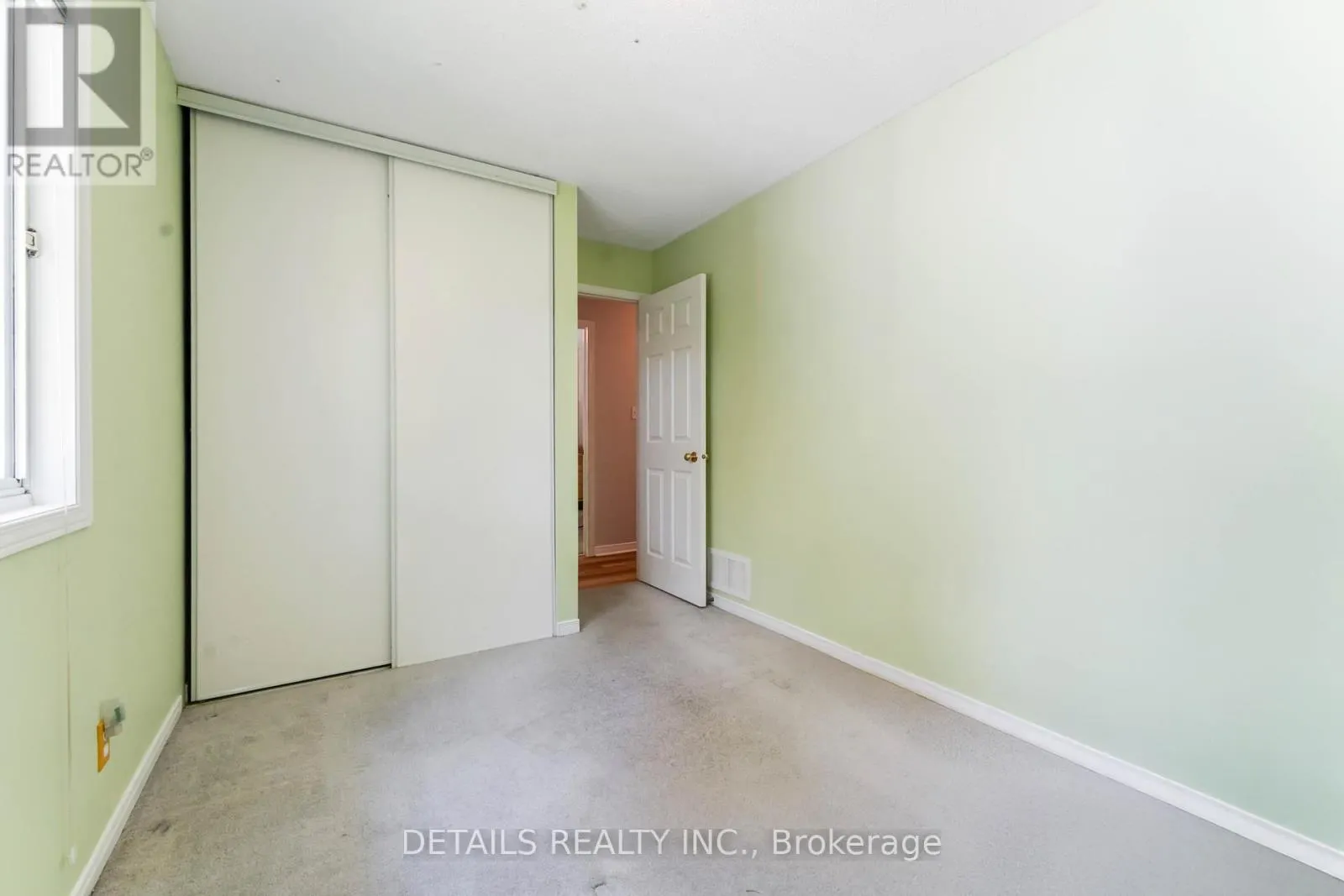 12 HENRY GOULBURN WAY