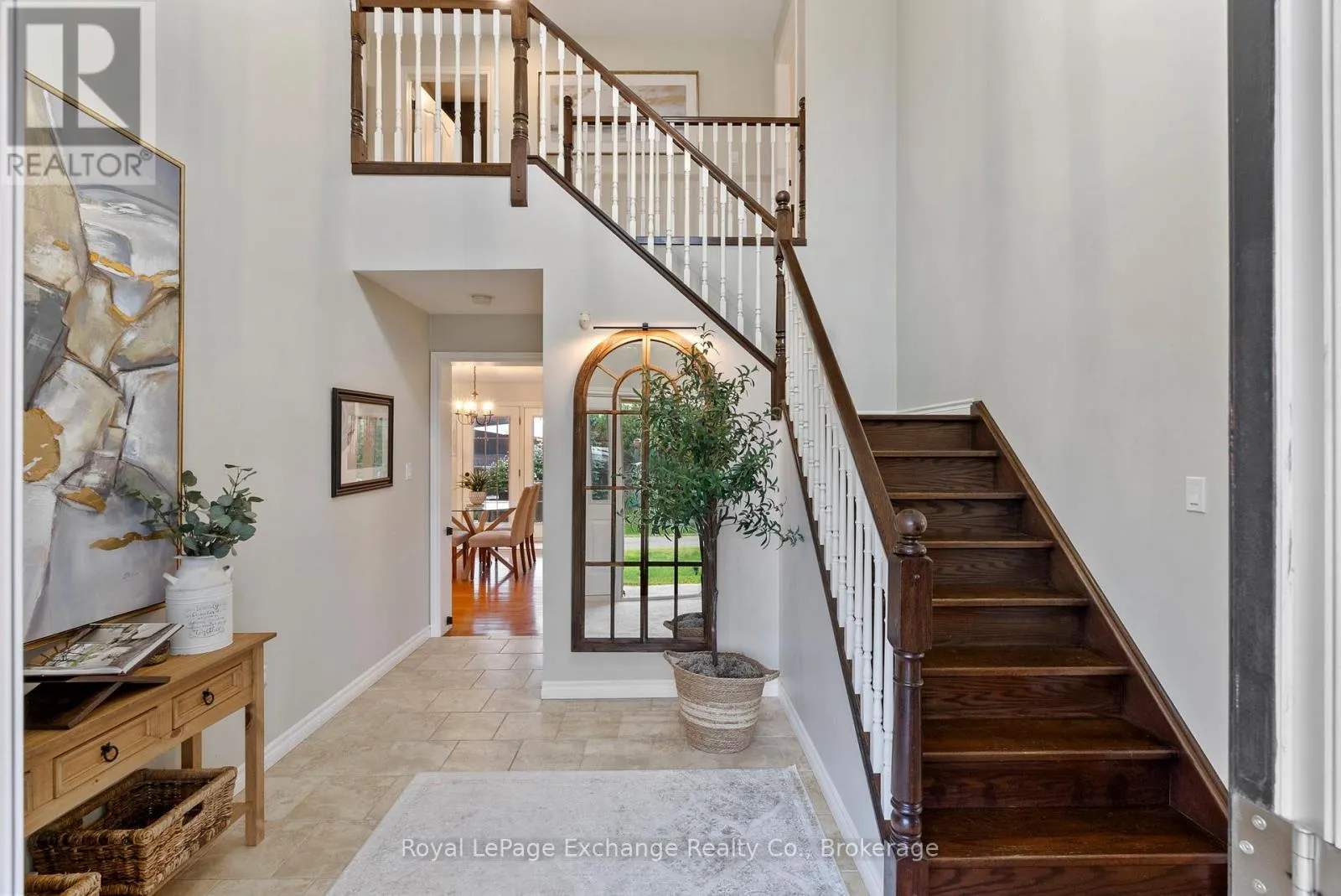 985 HERITAGE DRIVE