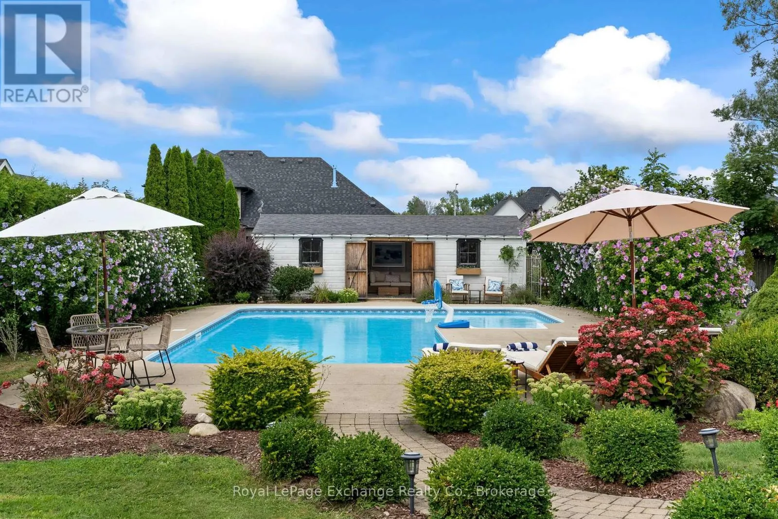 985 HERITAGE DRIVE