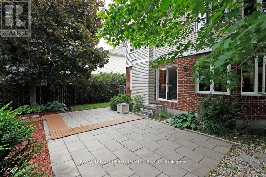 61 WYCLIFFE STREET