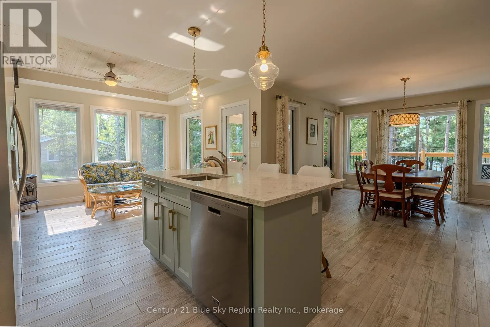 1500D PENINSULA ROAD