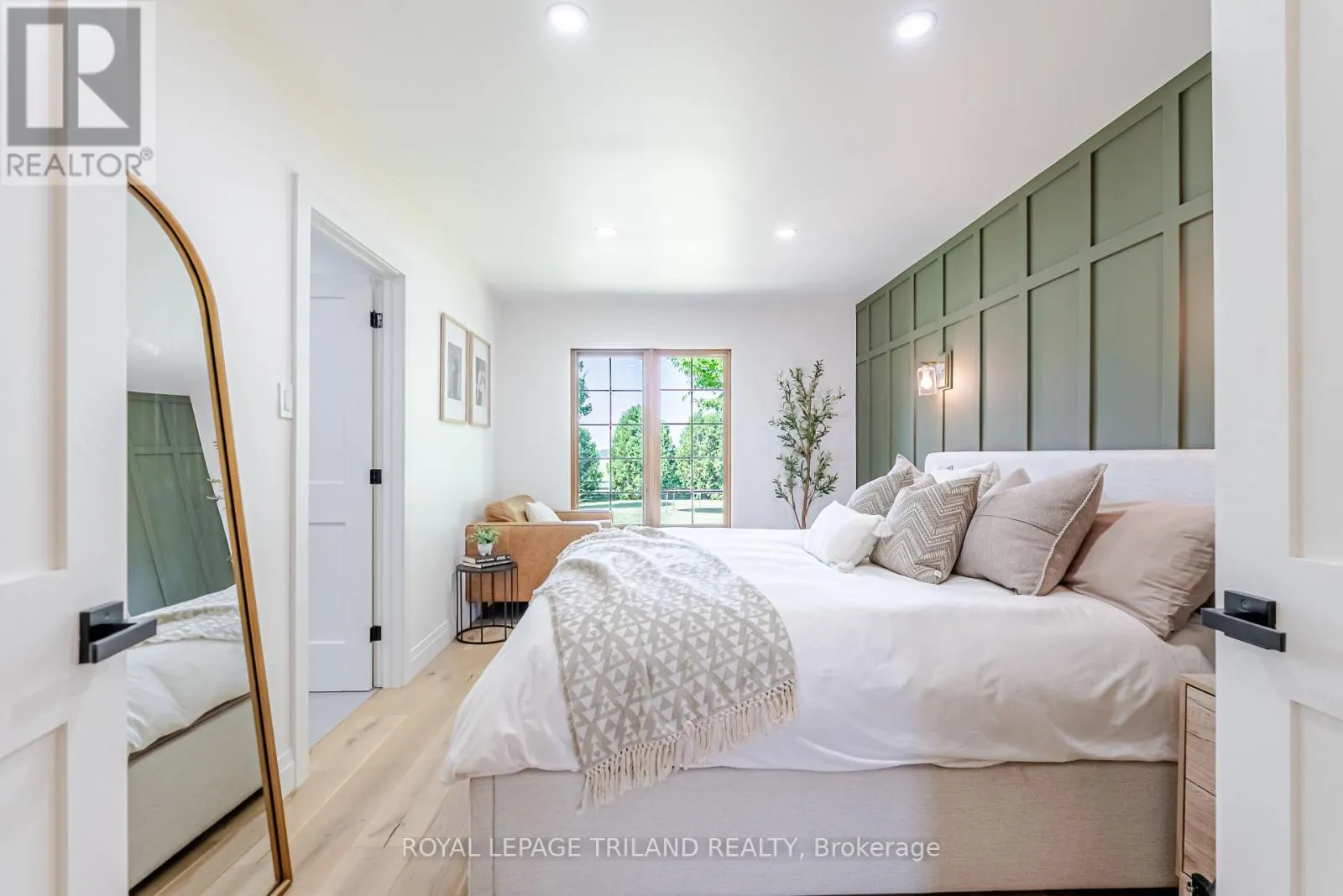 3921 ELGIN ROAD