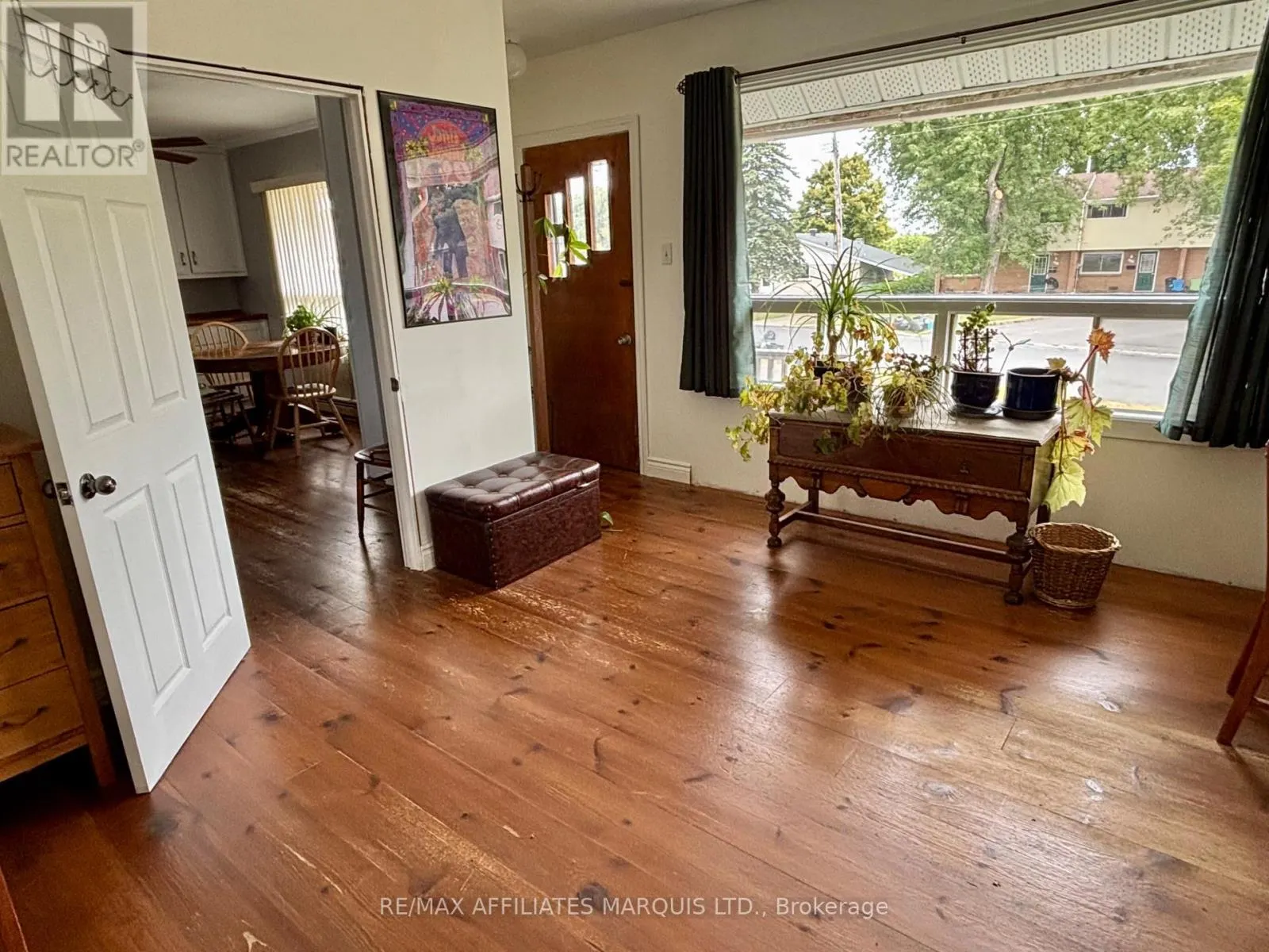 452 DOMINION ST STREET S