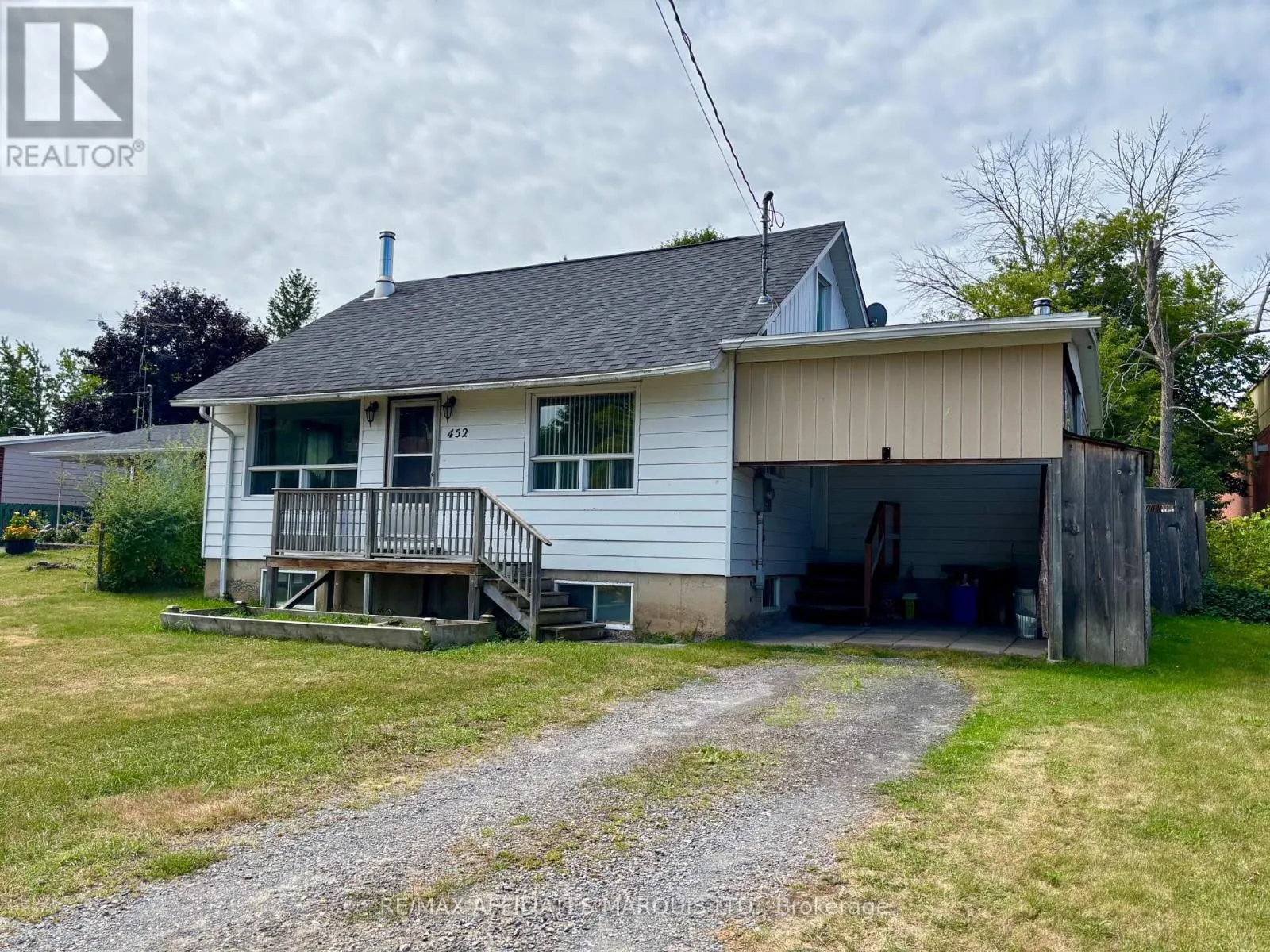 452 DOMINION ST STREET S