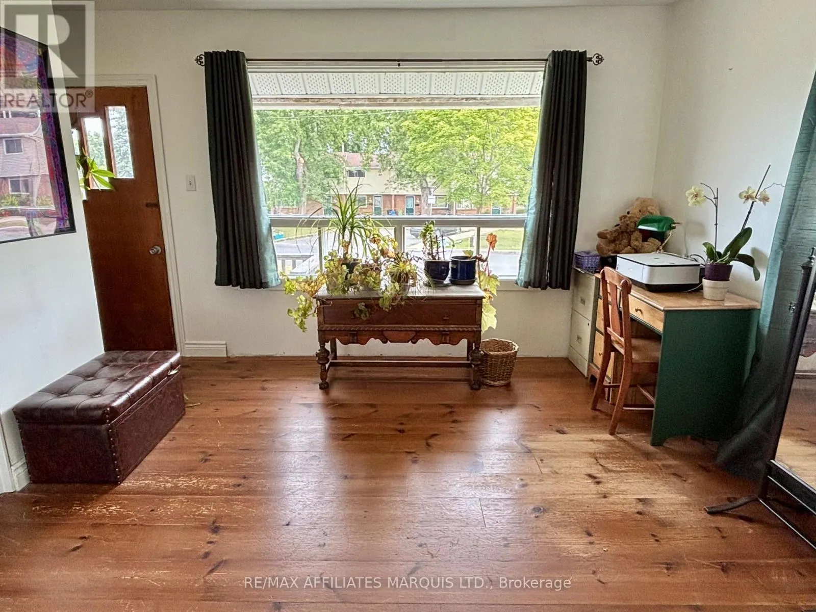 452 DOMINION ST STREET S