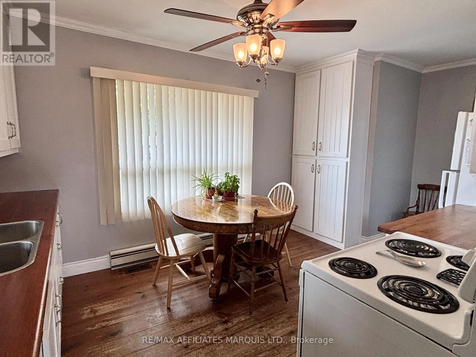452 DOMINION ST STREET S