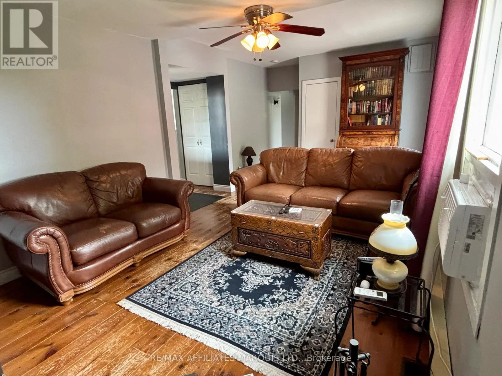 452 DOMINION ST STREET S