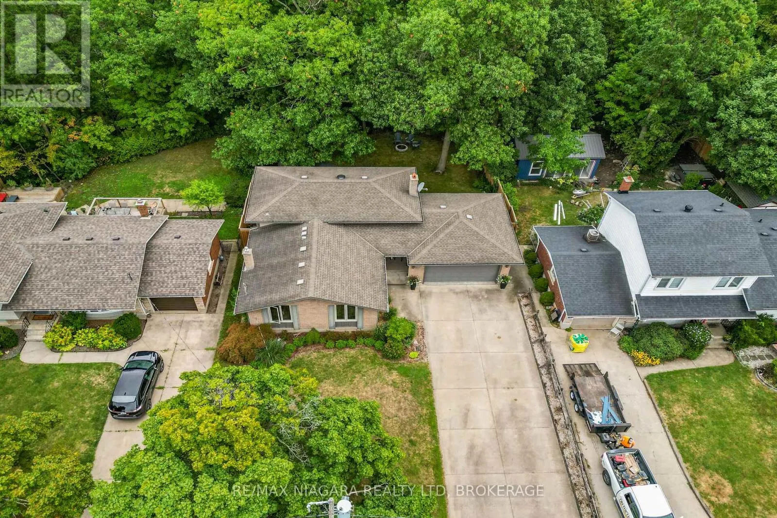 77 ALEXANDRA BOULEVARD W