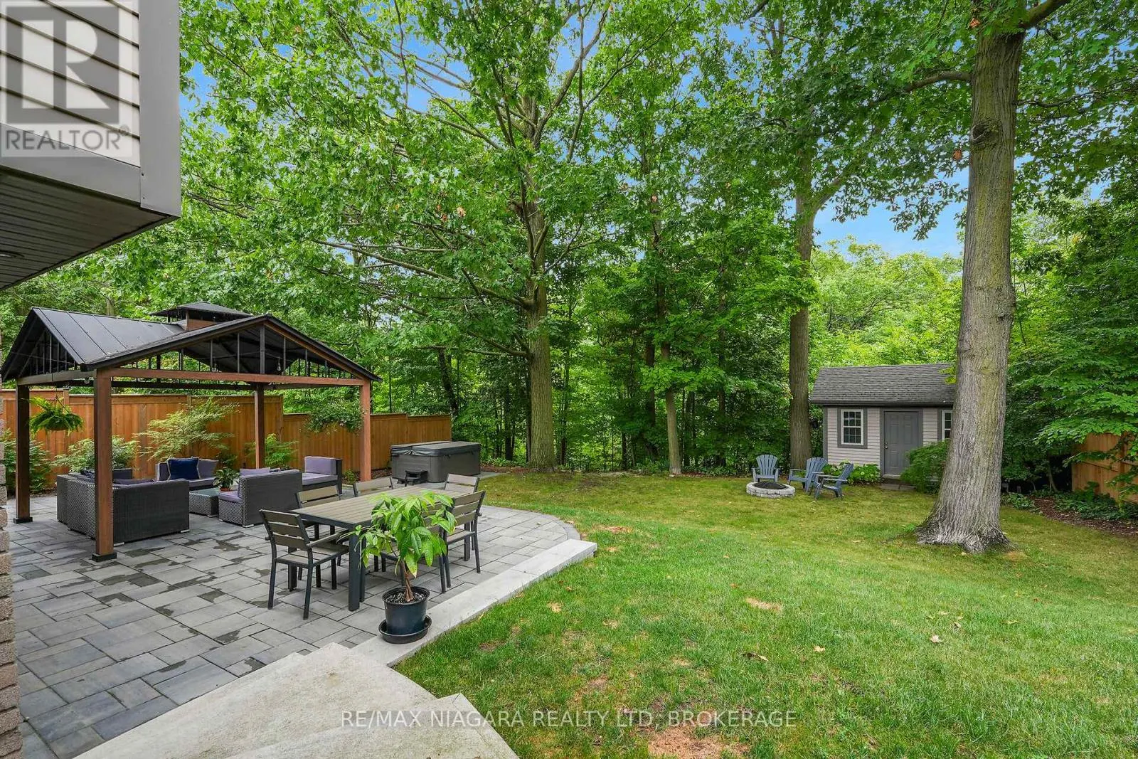 77 ALEXANDRA BOULEVARD W