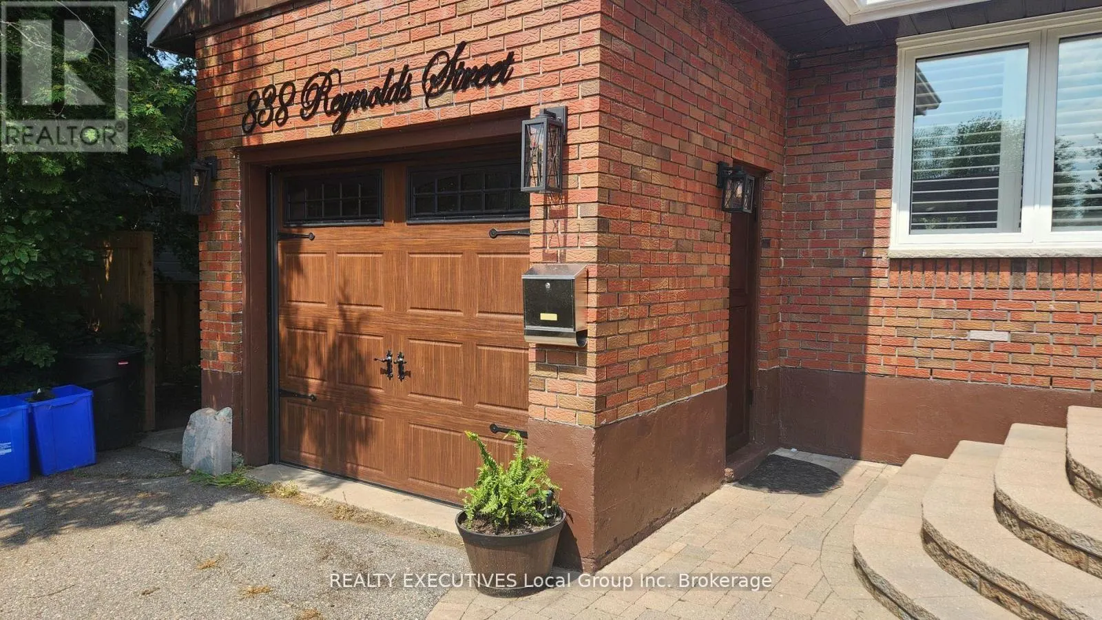 838 REYNOLDS STREET