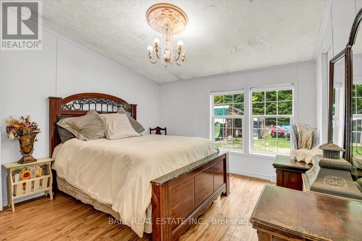 5005 LOOP ROAD