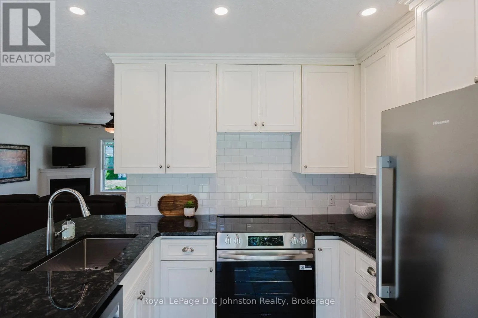 182 EMERALD DRIVE