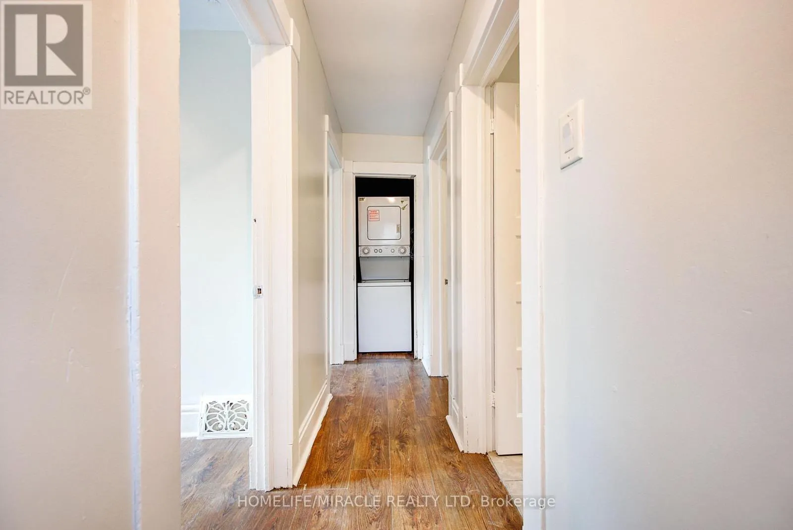 201 CLARENCE STREET
