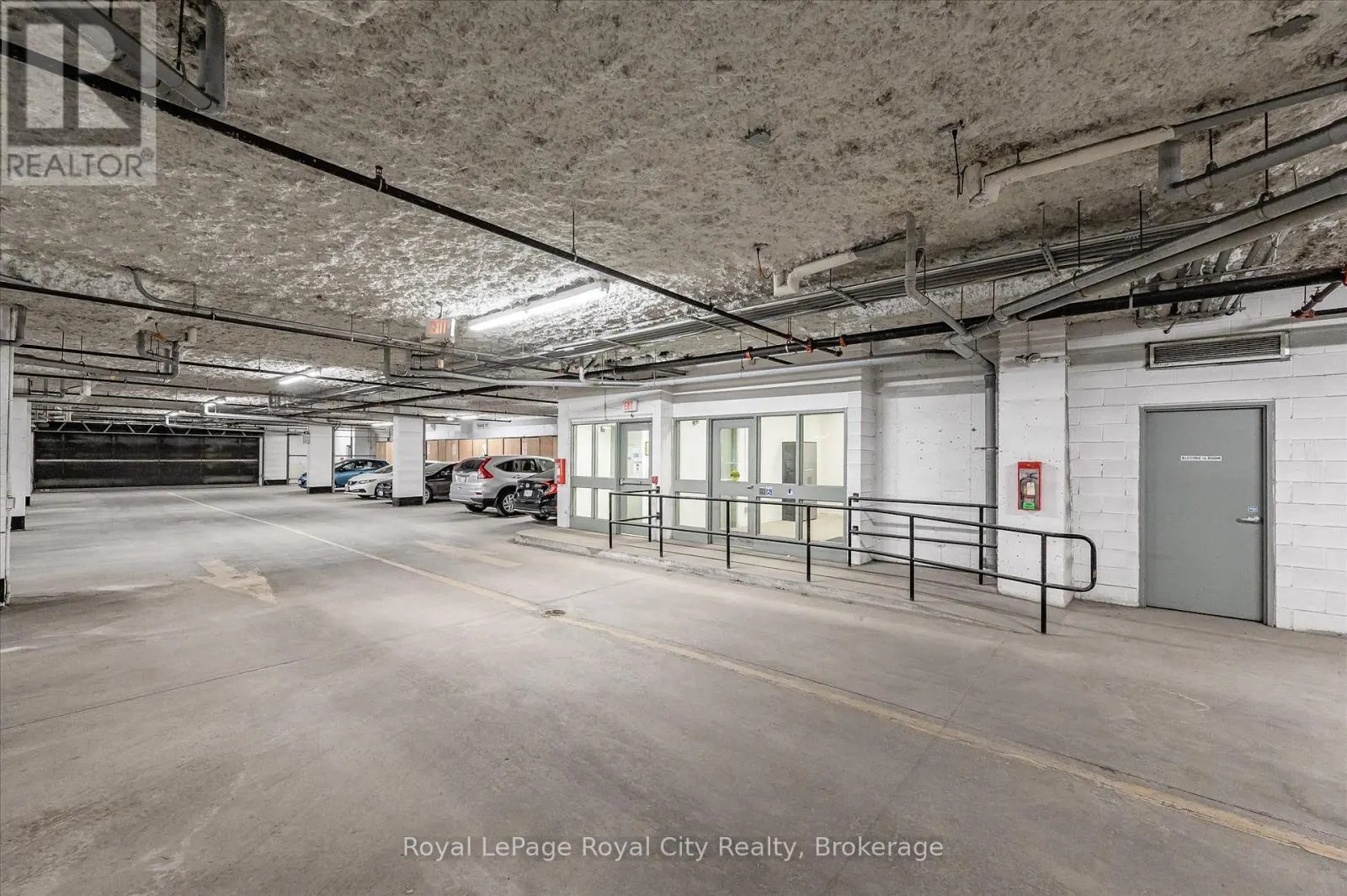 118 - 165 DUKE STREET E, #118