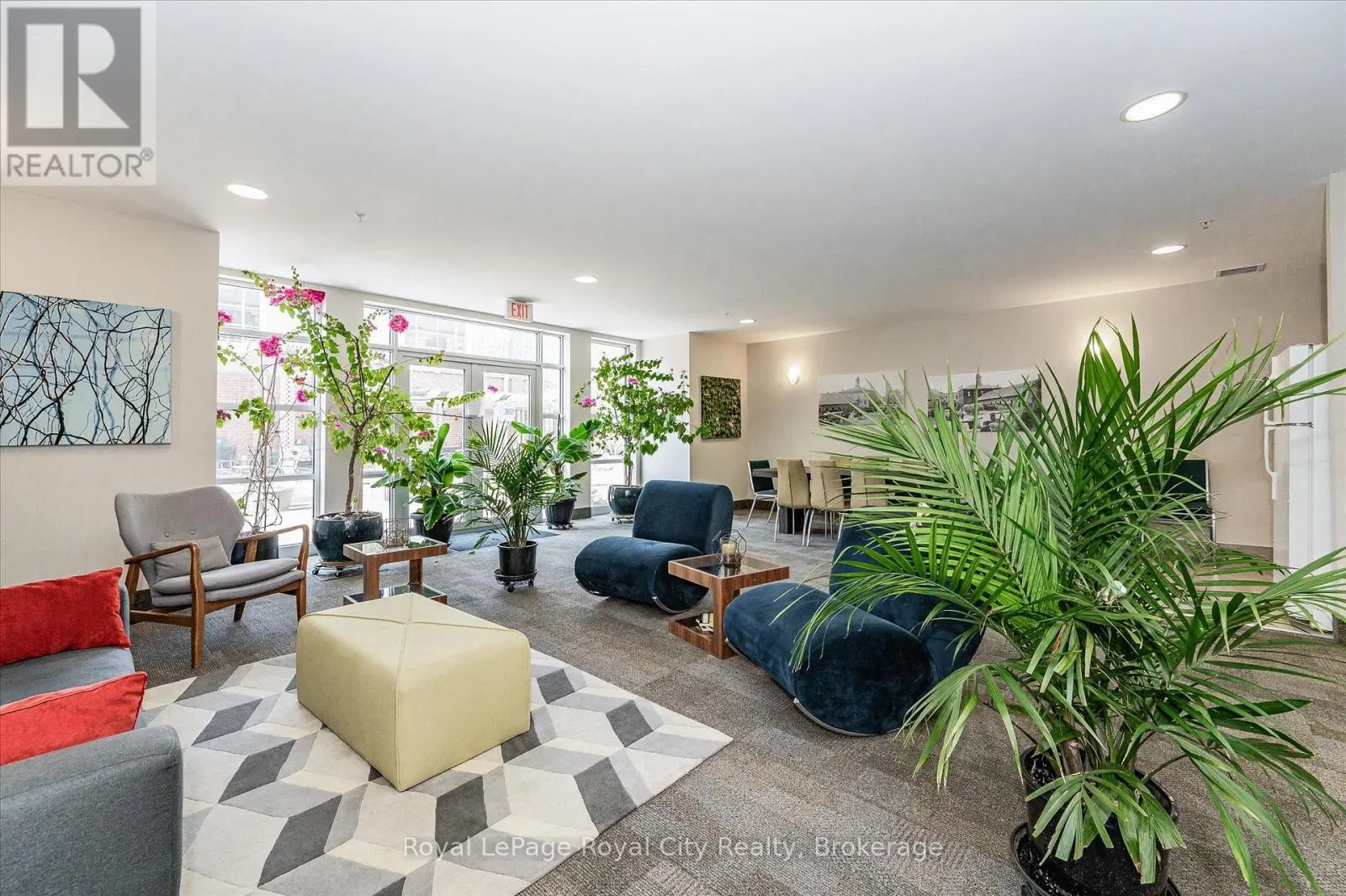 118 - 165 DUKE STREET E, #118