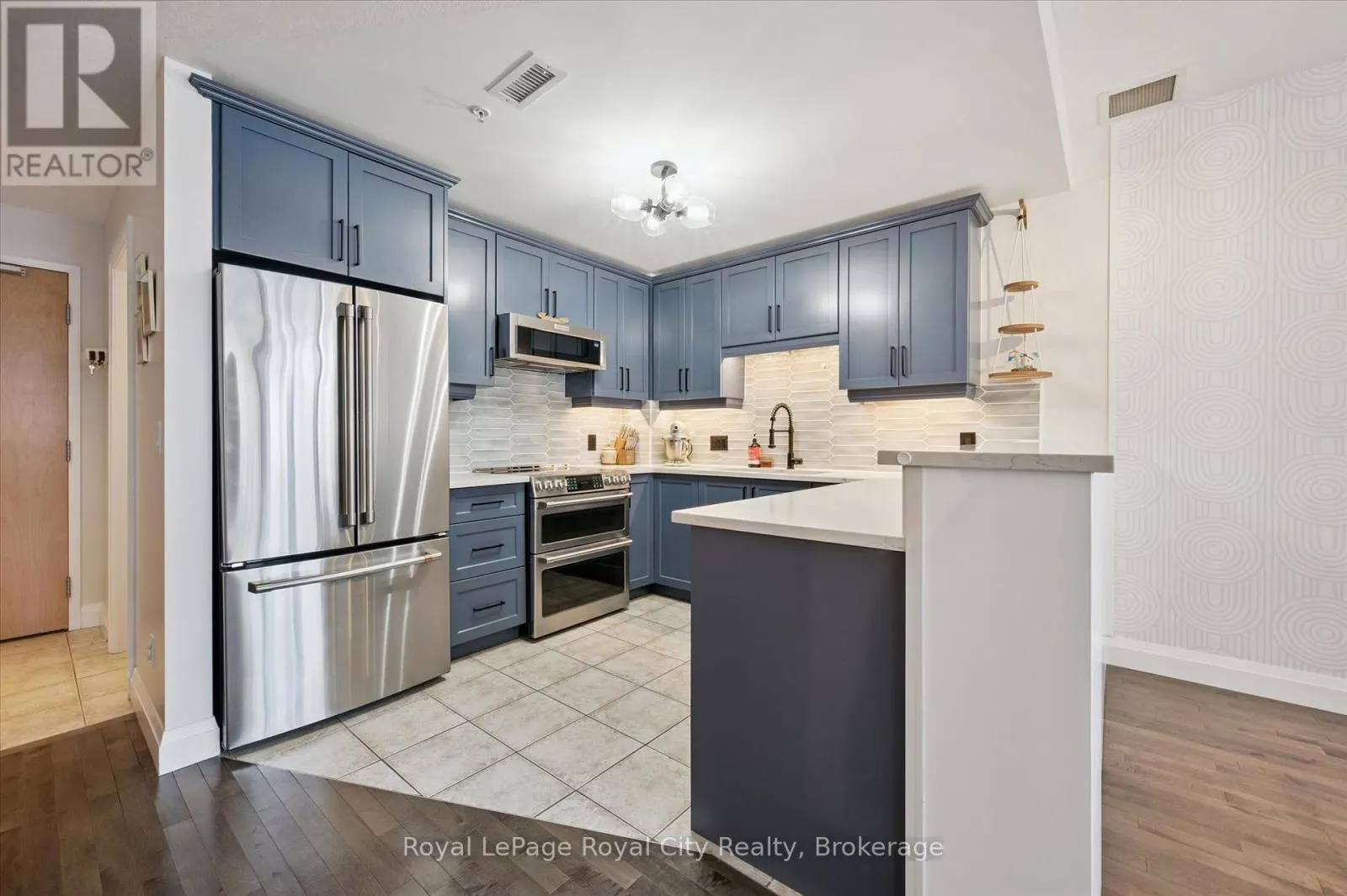 118 - 165 DUKE STREET E, #118