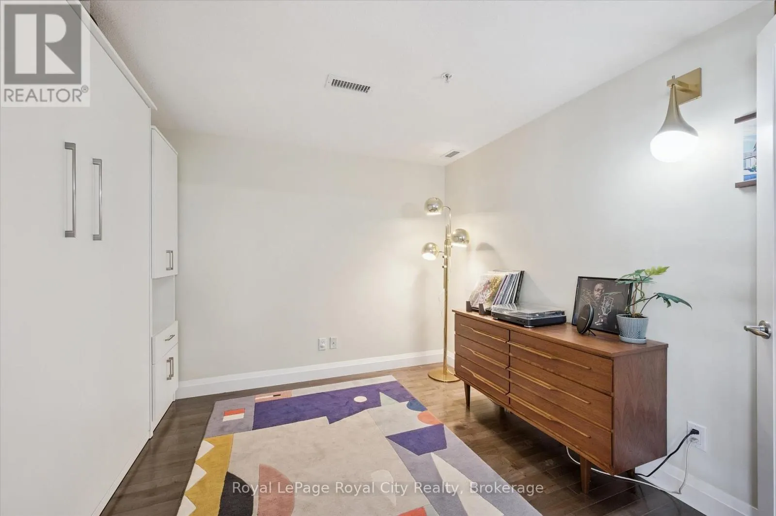 118 - 165 DUKE STREET E, #118