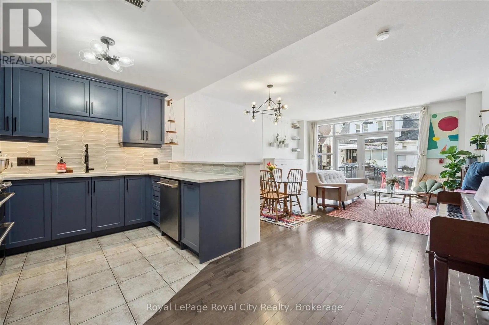 118 - 165 DUKE STREET E, #118