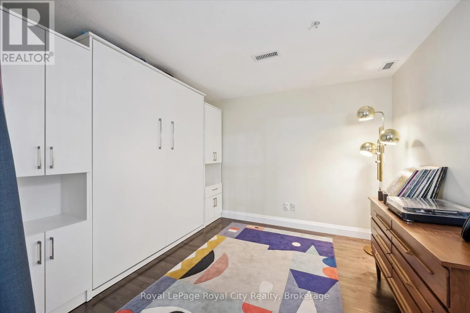118 - 165 DUKE STREET E, #118