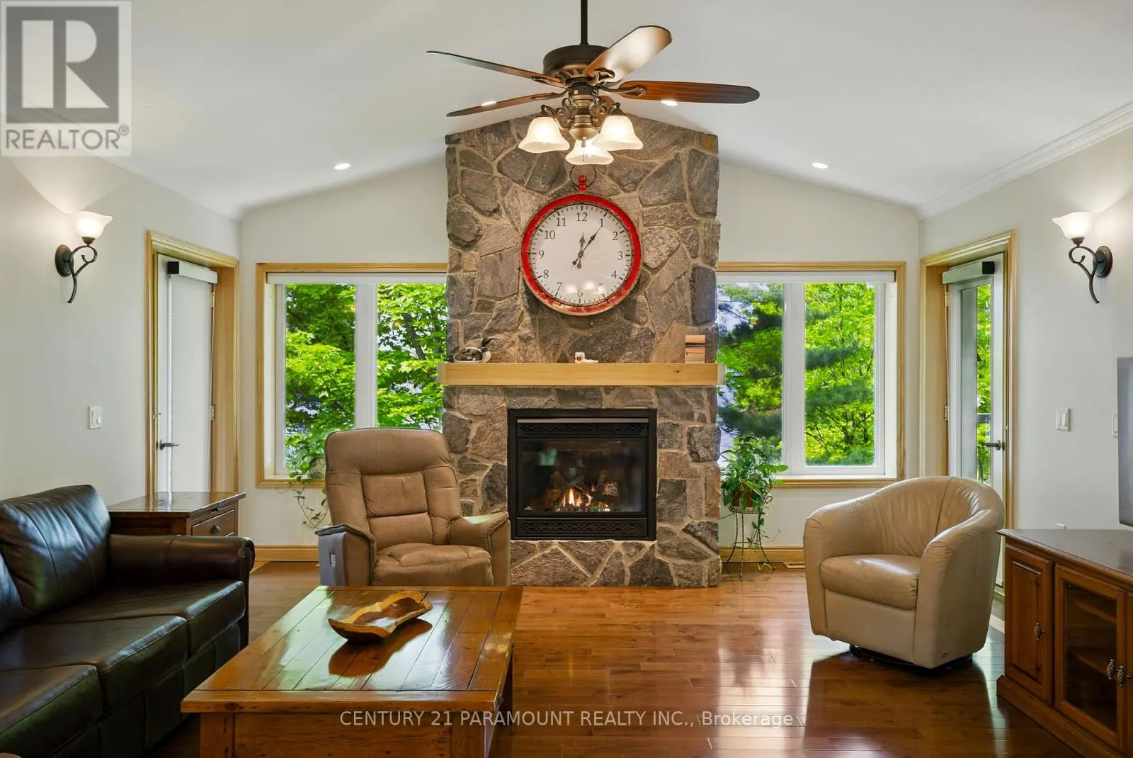 276 JEFFREY ROAD N
