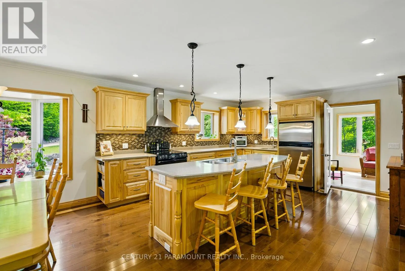 276 JEFFREY ROAD N